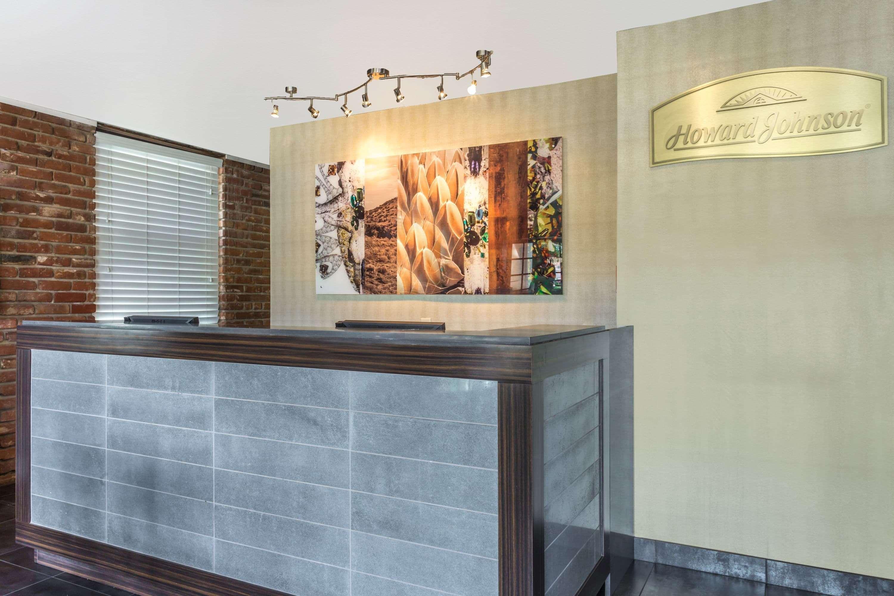 Howard Johnson By Wyndham Scottsdale Old Town Экстерьер фото